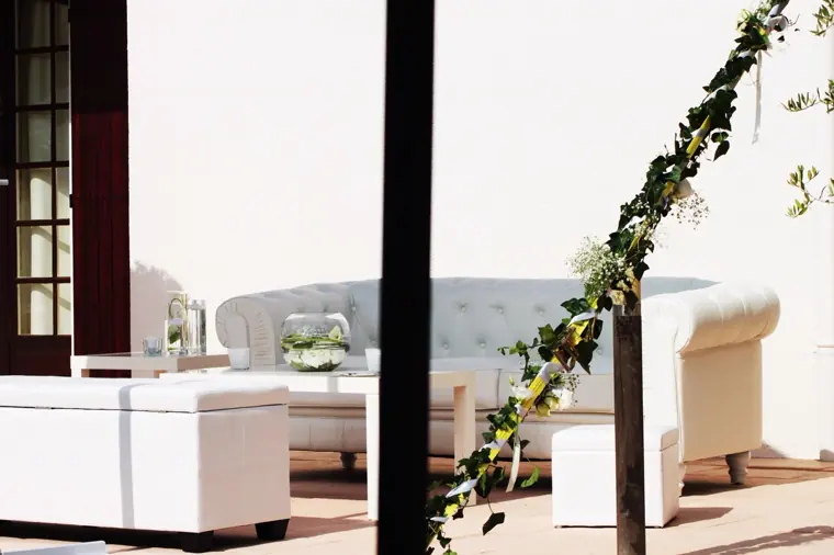 canapés et banquettes décor luxe extérieur mariages