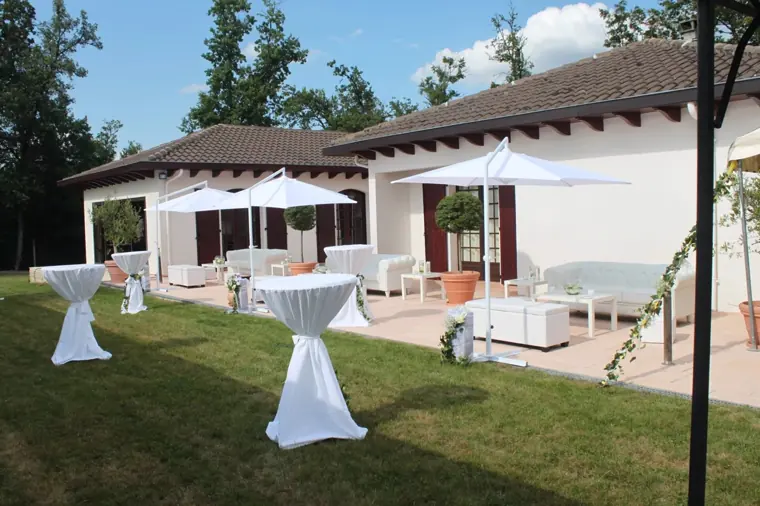 decoration design blanc canapés mariage