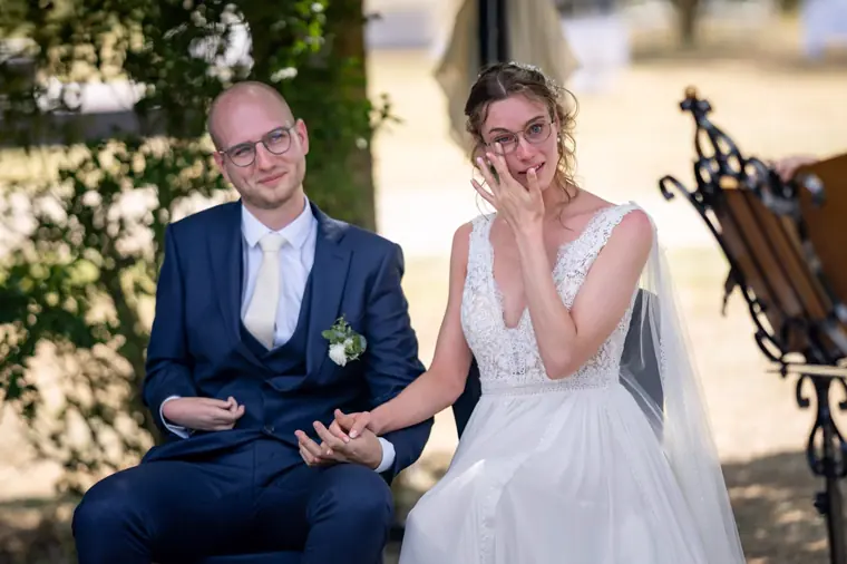 L’émotion de la mariée pendant la cérémonie